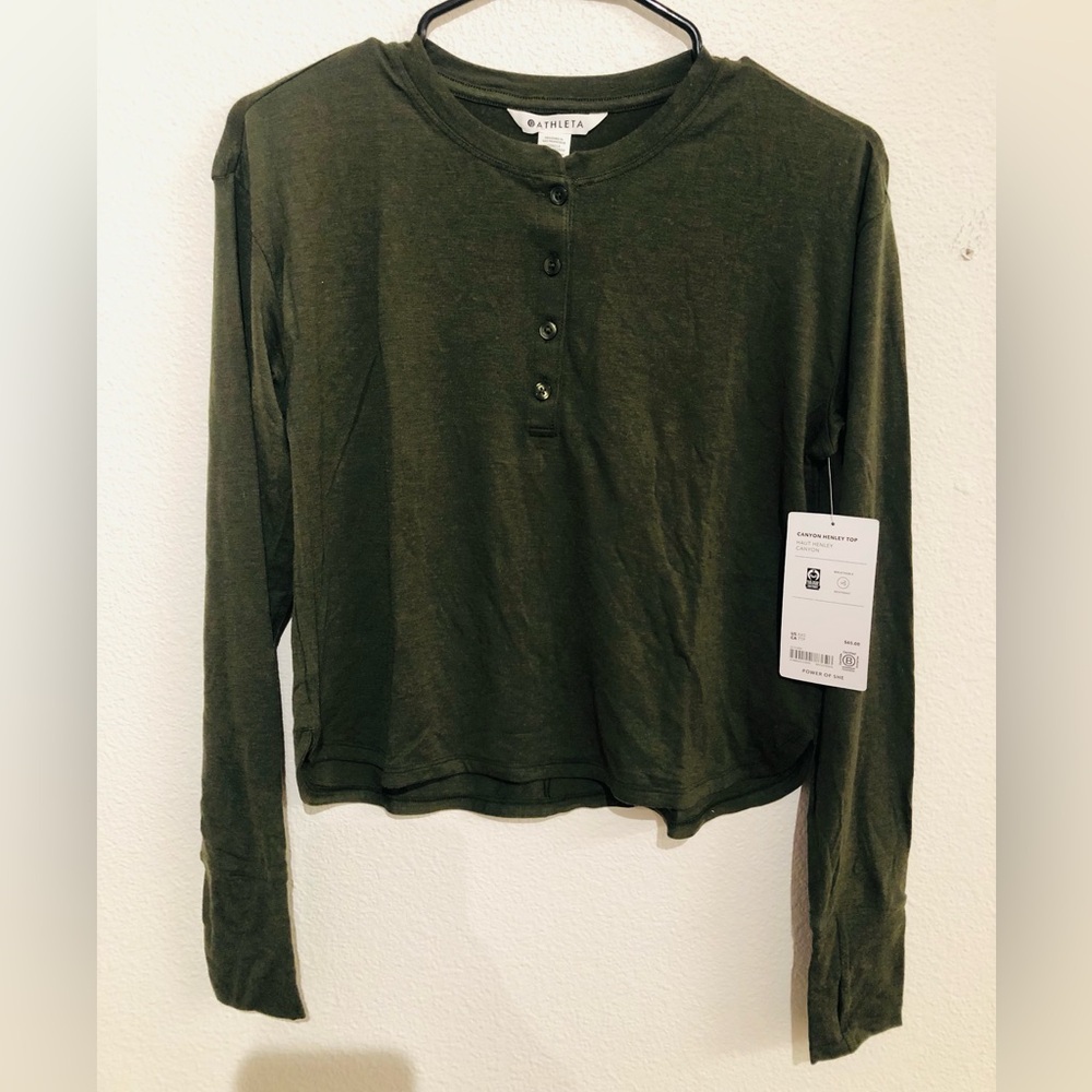 Athleta Green Long Sleeve Tee Soft Knit Modern
